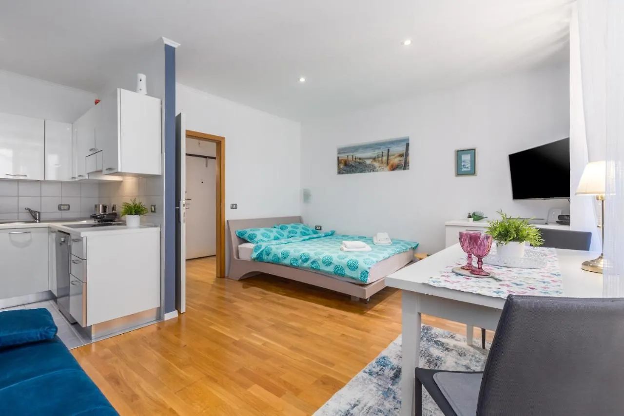 Studio Augustina Apartment Rovinj