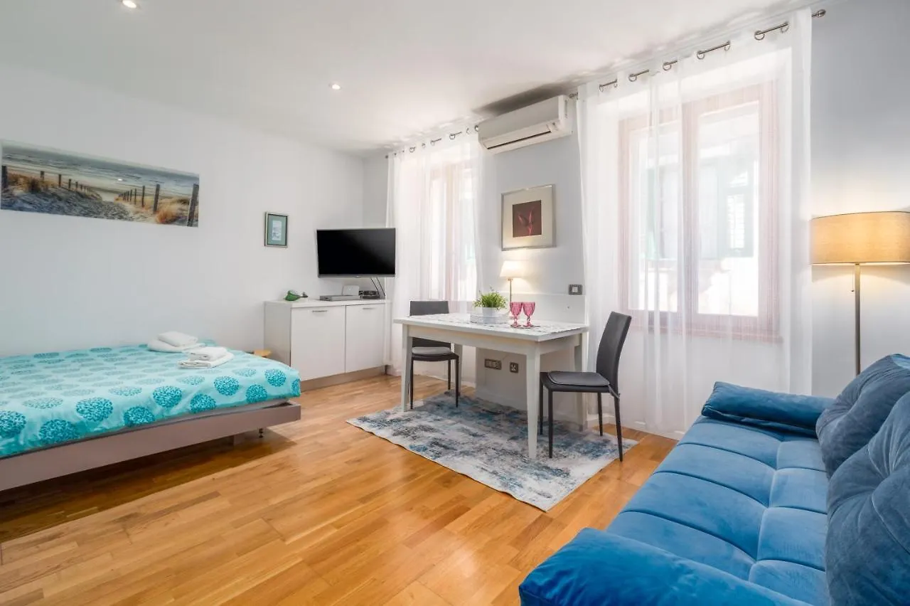 Studio Augustina Apartment Rovinj